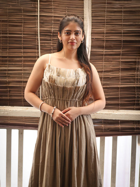 Oat milk Dualpleated Dress